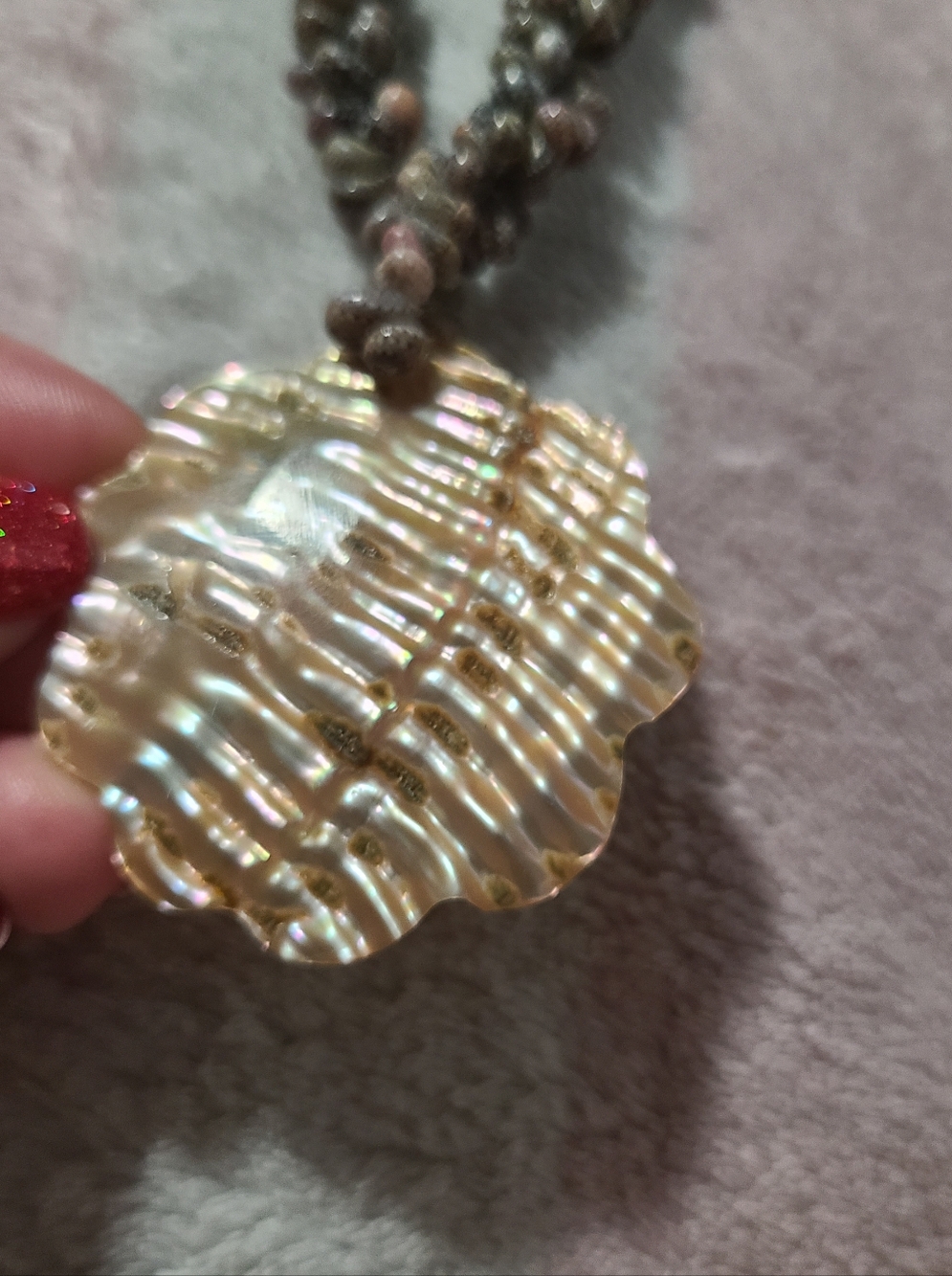 Chunky Shell Statement Necklace - Picture 5 of 9